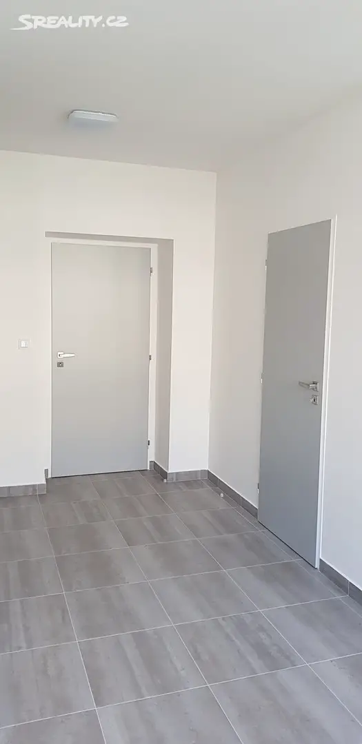 Pronájem bytu 2+1 75 m², Šimkova, Hradec Králové