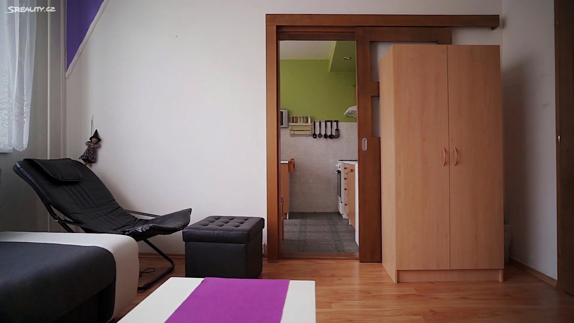 Pronájem bytu 2+1 45 m², Stiborova, Olomouc - Neředín