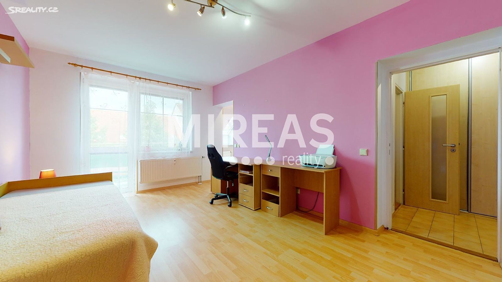 Prodej bytu 1+1 35 m² (Podkrovní), Leknínová, Nymburk