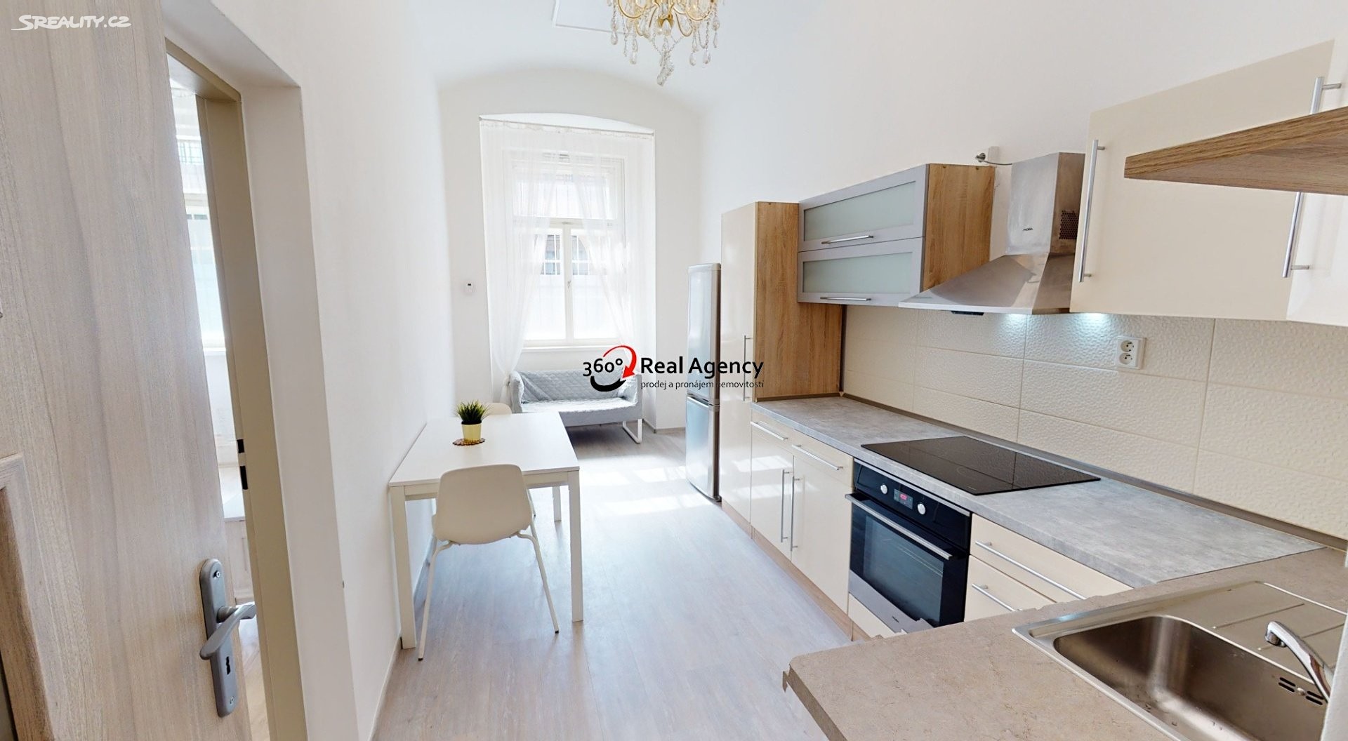 Prodej bytu 1+1 49 m², Prvního pluku, Praha 8 - Karlín