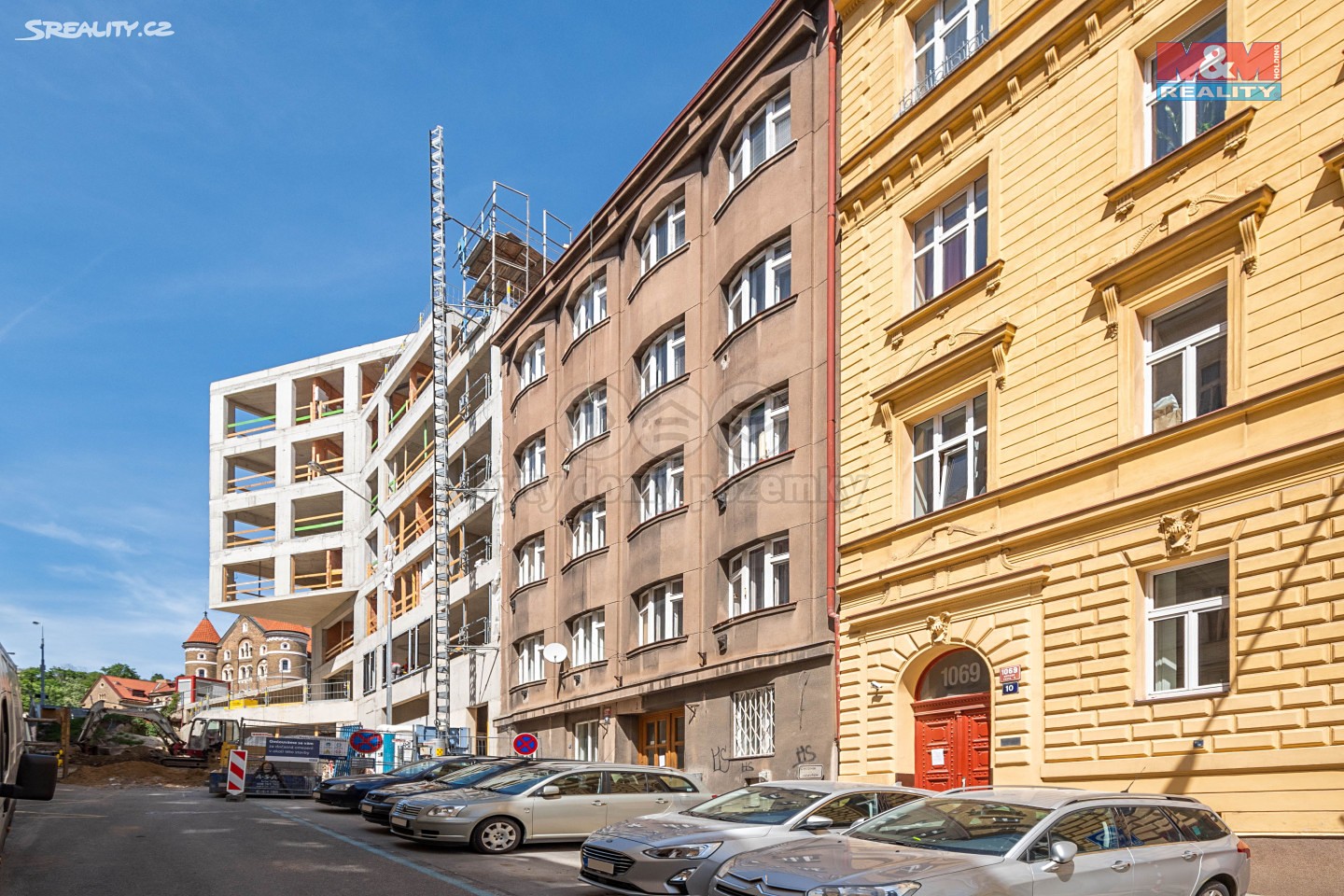 Prodej bytu 1+kk 30 m², Kmochova, Praha 5 - Smíchov