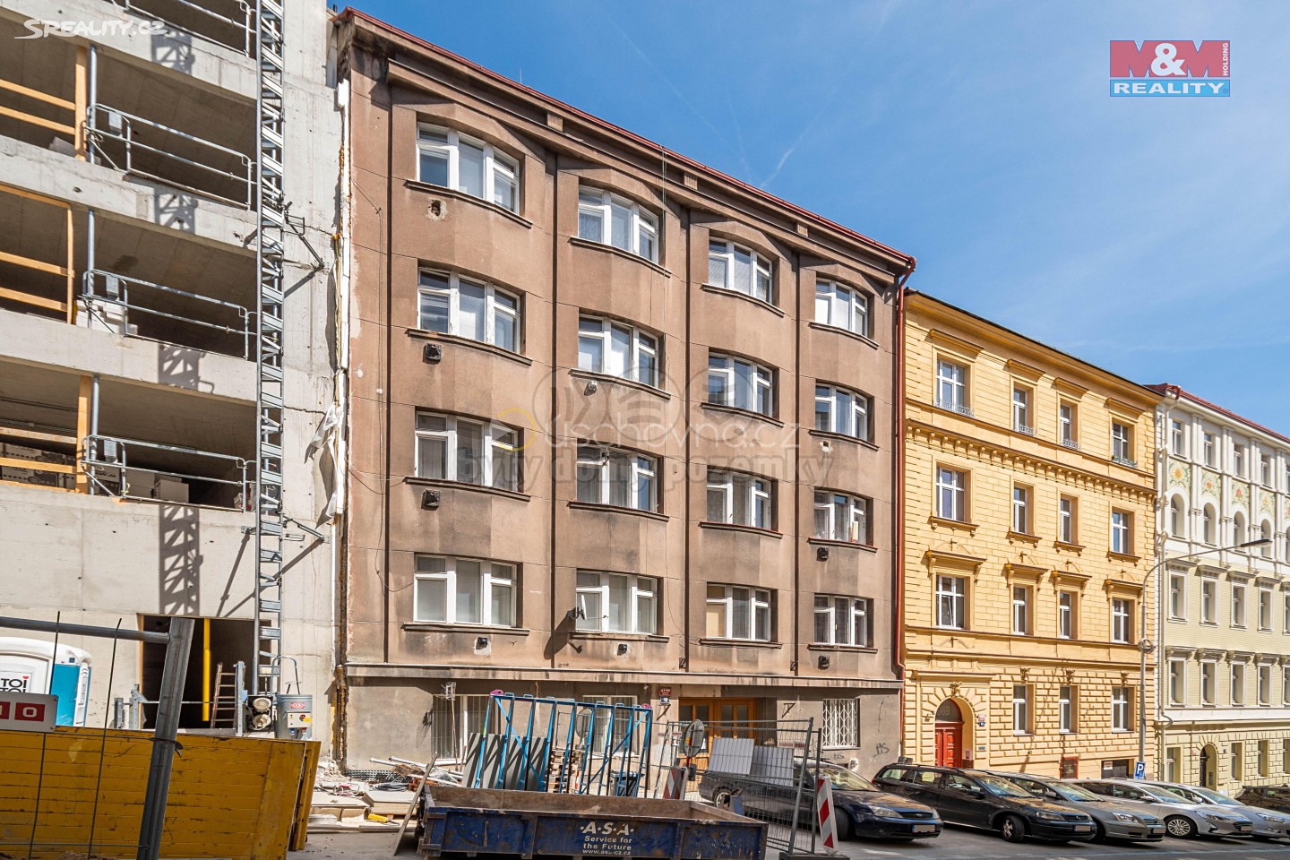 Prodej bytu 1+kk 30 m², Kmochova, Praha 5 - Smíchov