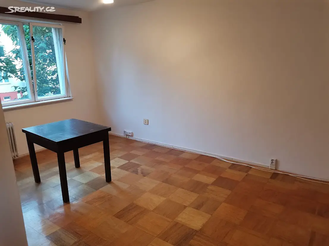Prodej bytu 2+1 58 m², M. Knesla, Zlín