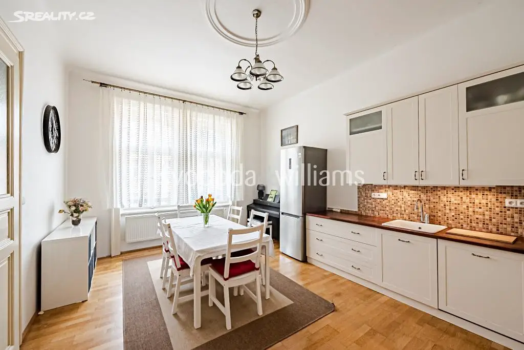 Prodej bytu 3+1 108 m², Řehořova, Praha 3 - Žižkov