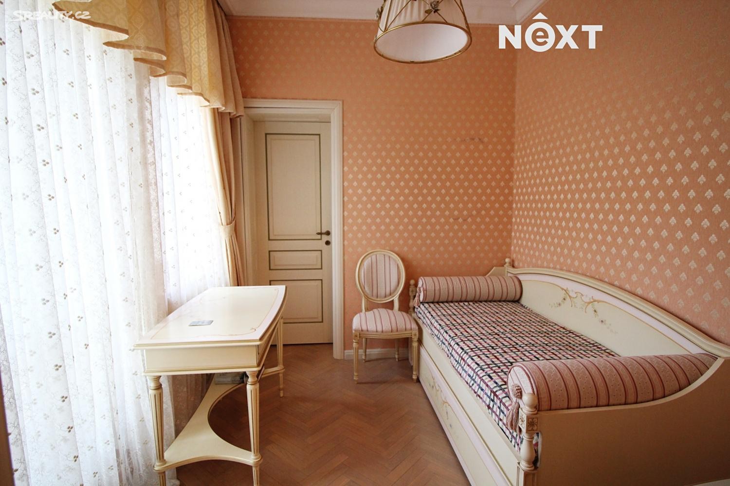Prodej bytu 6 pokojů a více 219 m², Křižíkova, Karlovy Vary