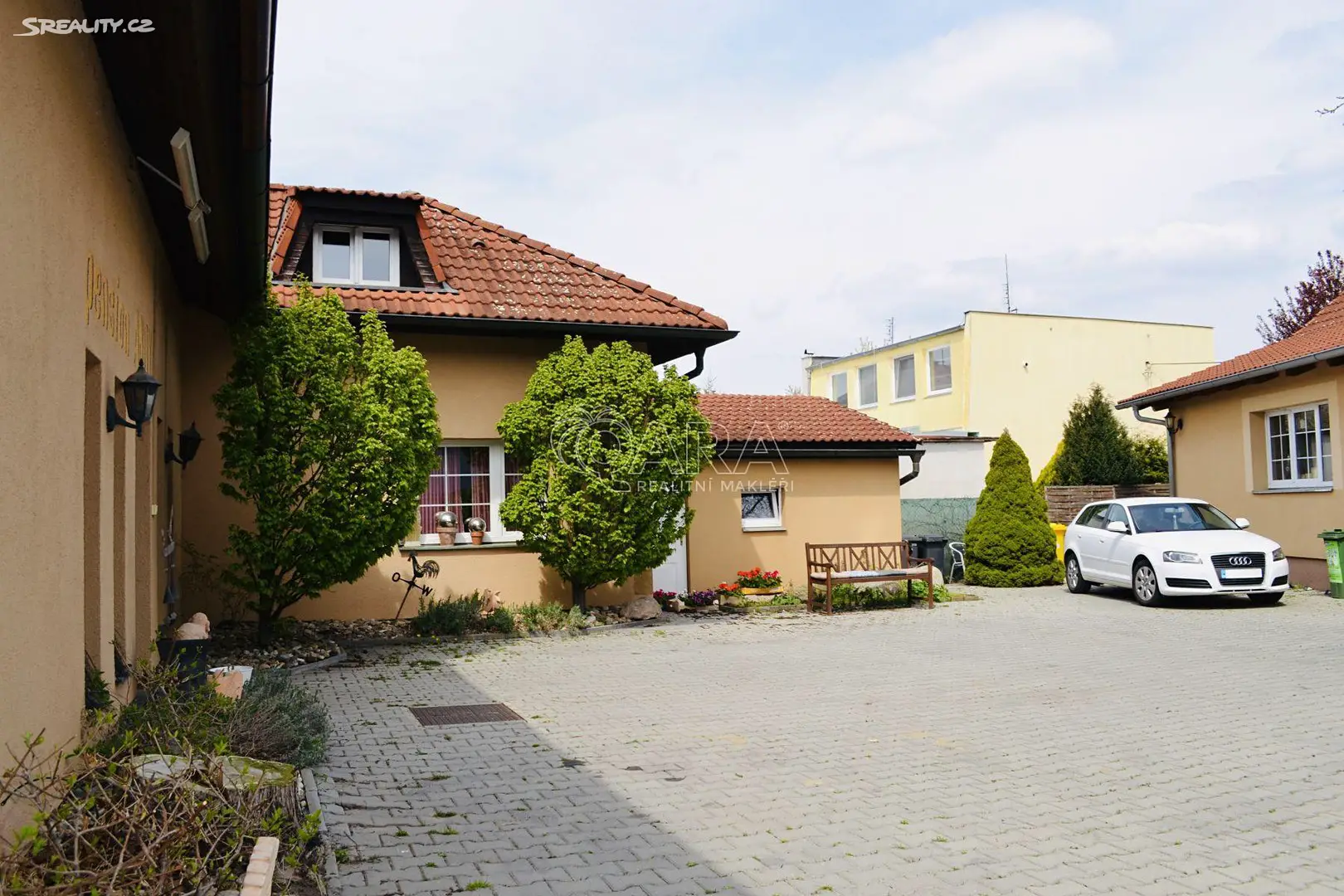 Prodej  vícegeneračního domu 240 m², pozemek 1 516 m², Brandýská, Jirny