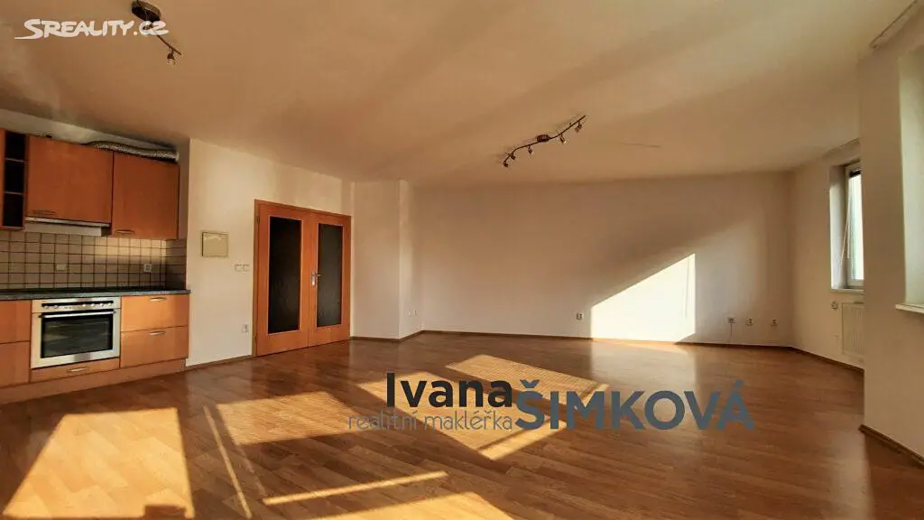 Pronájem bytu 4+kk 124 m², V Zeleném údolí, Praha 4 - Kunratice