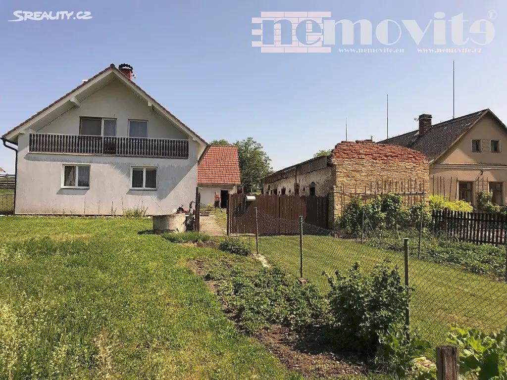 Prodej  rodinného domu 200 m², pozemek 4 236 m², Černilov, okres Hradec Králové