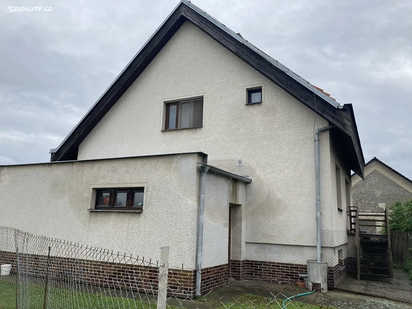 Prodej  rodinného domu 136 m², pozemek 1 m², Dolní Roveň - Horní Roveň, okres Pardubice