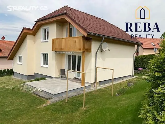 Prodej  rodinného domu 182 m², pozemek 593 m², Šípková, Karlovy Vary - Doubí