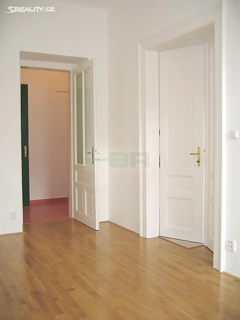Pronájem bytu 2+kk 37 m², Janovského, Praha 7 - Holešovice