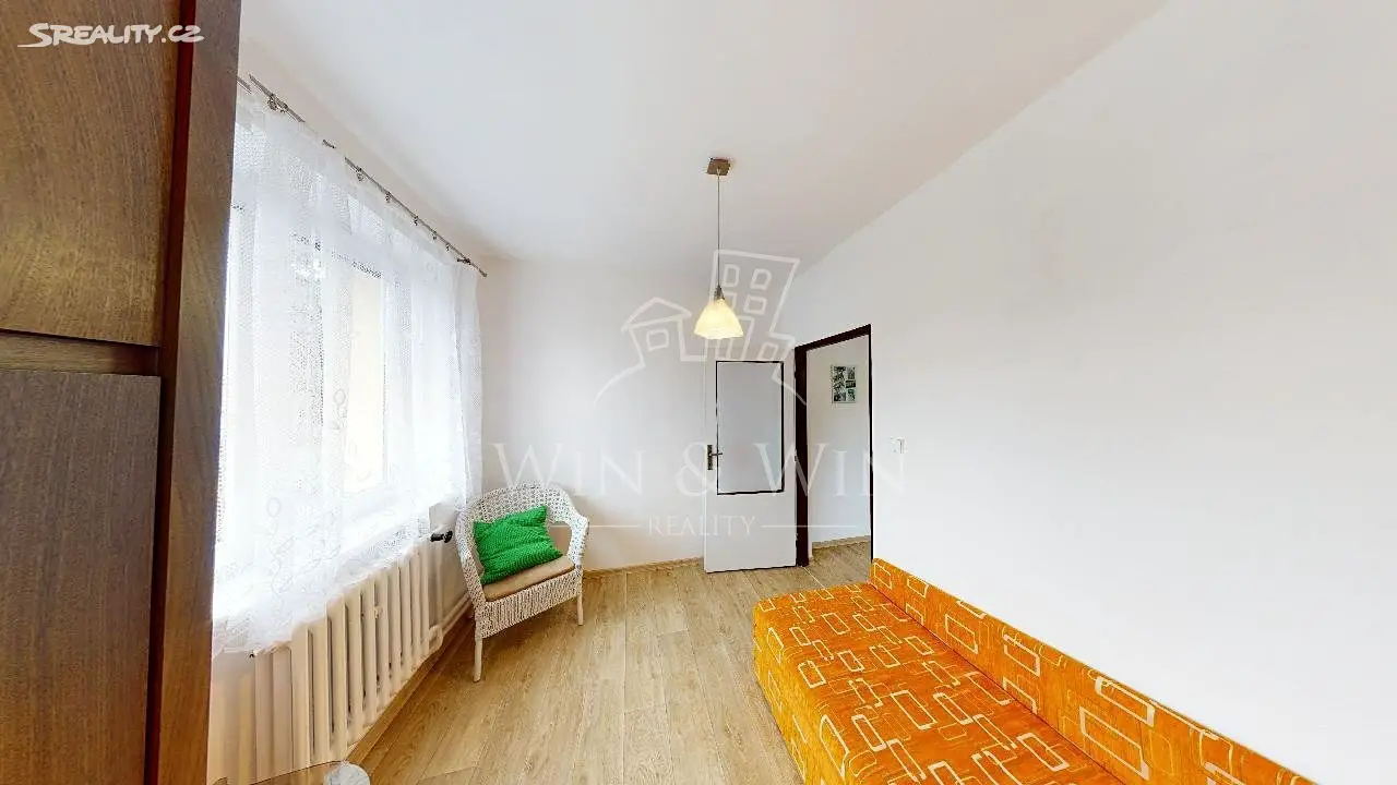 Prodej bytu 4+1 96 m², Pražská, Kouřim