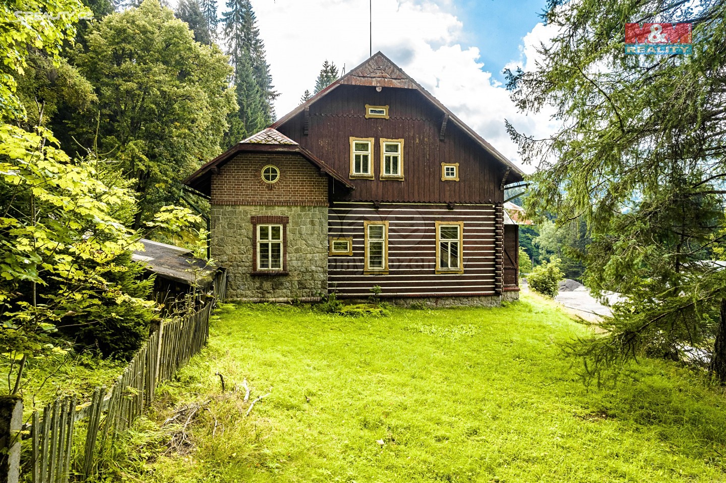 Prodej  rodinného domu 240 m², pozemek 1 061 m², Harrachov - Nový Svět, okres Jablonec nad Nisou