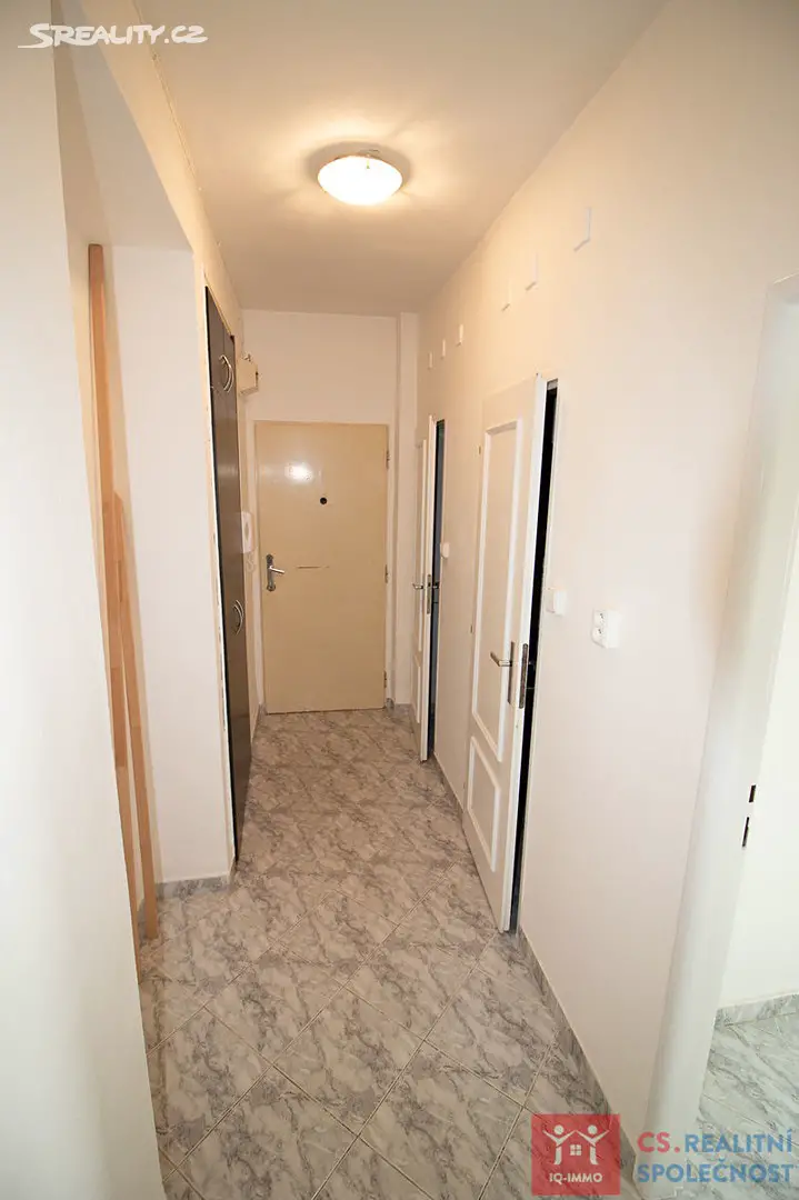 Pronájem bytu 2+1 56 m², Bolzanova, Znojmo