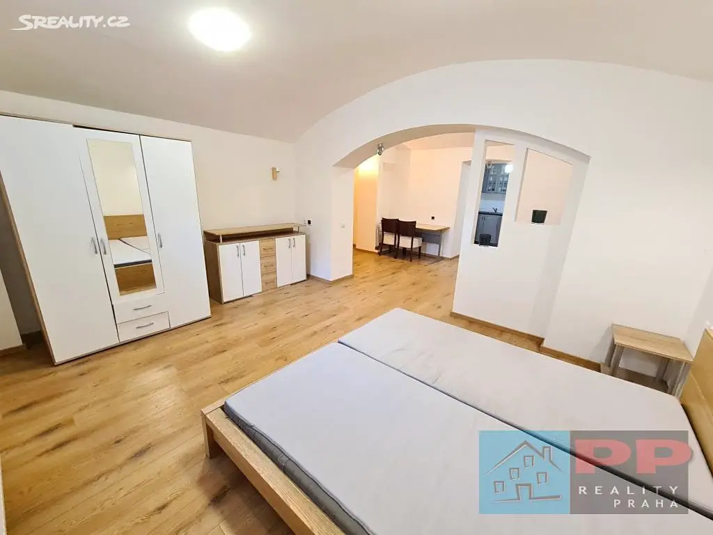 Pronájem bytu 2+kk 57 m², Budějovická, Praha 4 - Krč