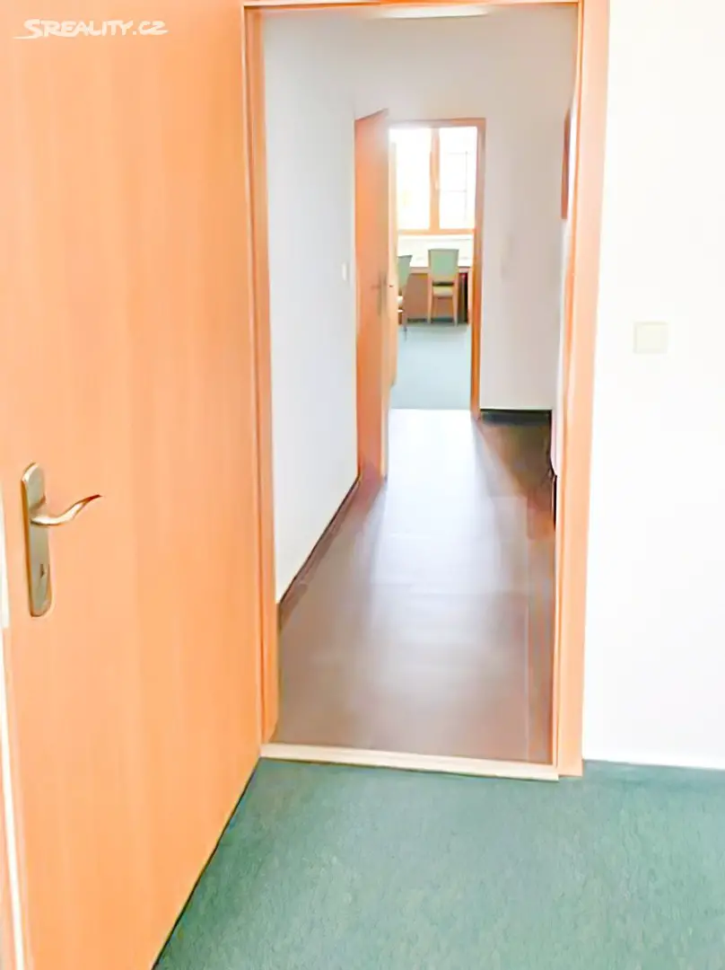 Pronájem bytu 2+kk 42 m², Úvalská, Praha 10 - Strašnice