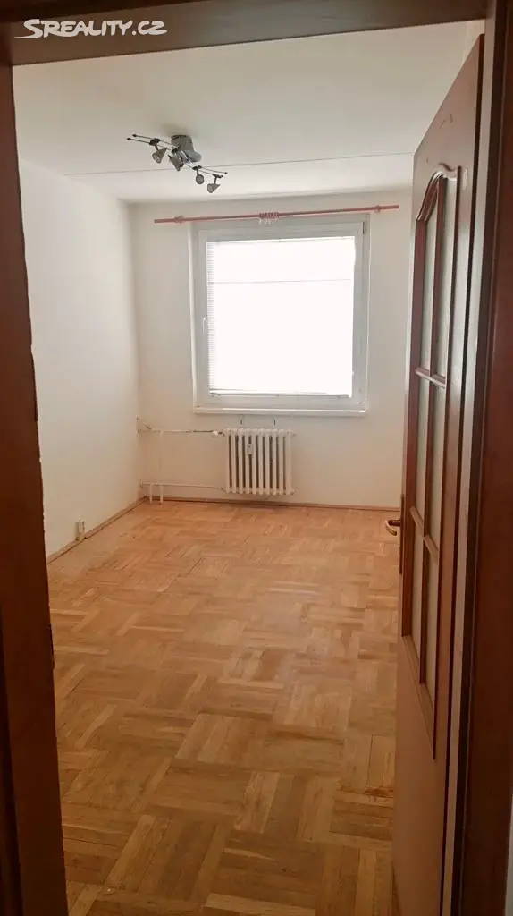 Pronájem bytu 3+1 77 m², Rochovská, Praha 9 - Hloubětín