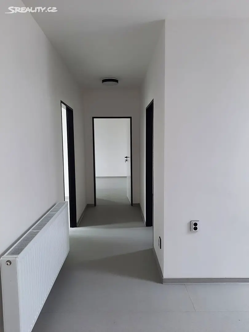 Pronájem bytu 3+1 83 m², Svážná, Uherský Brod - Těšov