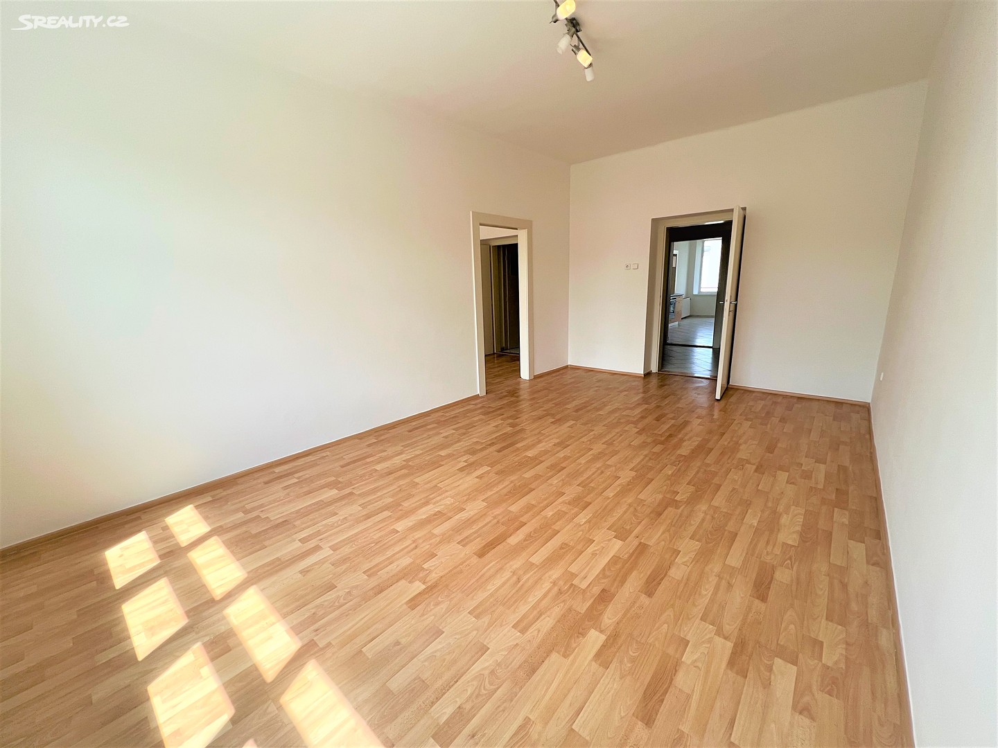 Pronájem bytu 3+1 91 m², třída Tomáše Bati, Zlín