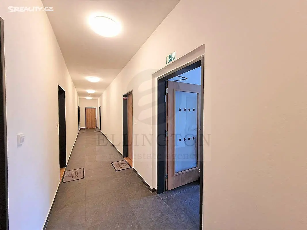 Pronájem bytu 1+kk 33 m², Klapálkova, Praha 4 - Chodov