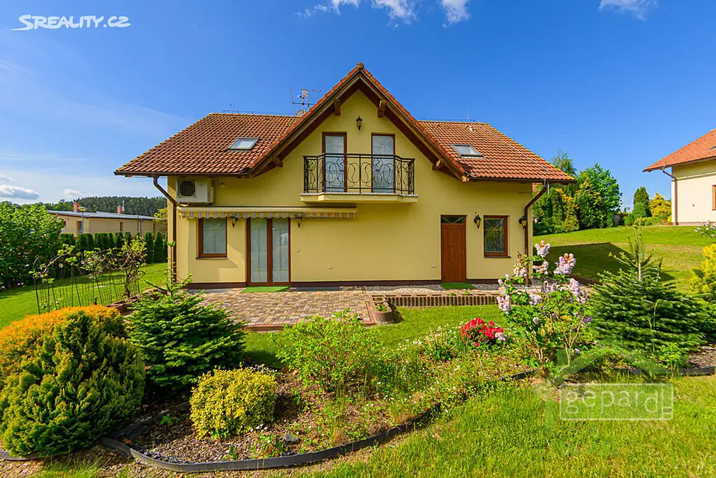 Prodej  rodinného domu 260 m², pozemek 1 454 m², Strahovská, Římov