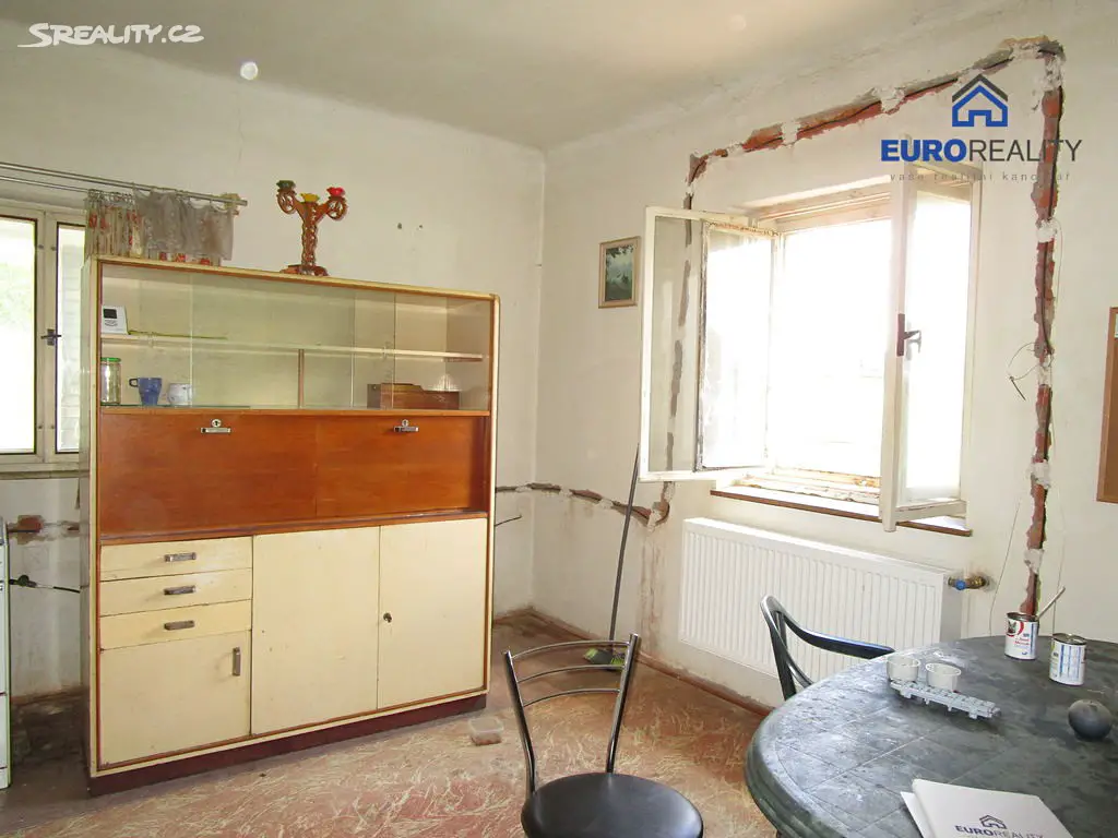 Prodej  rodinného domu 180 m², pozemek 3 262 m², Svojkovice, okres Rokycany