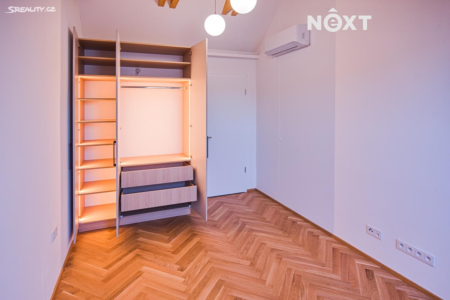 Pronájem bytu 4+kk 149 m², Růžová, Praha 1 - Nové Město