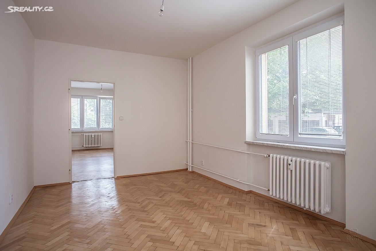 Prodej bytu 2+1 56 m², Školní, Cheb