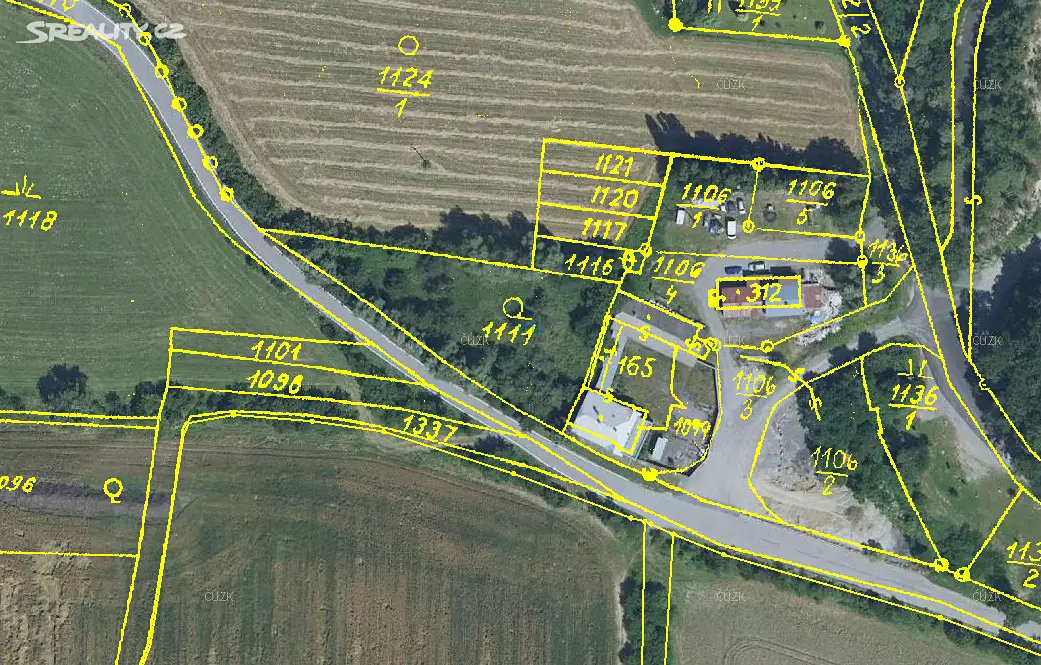 Prodej  komerčního pozemku 2 337 m², Veselíčko, okres Přerov