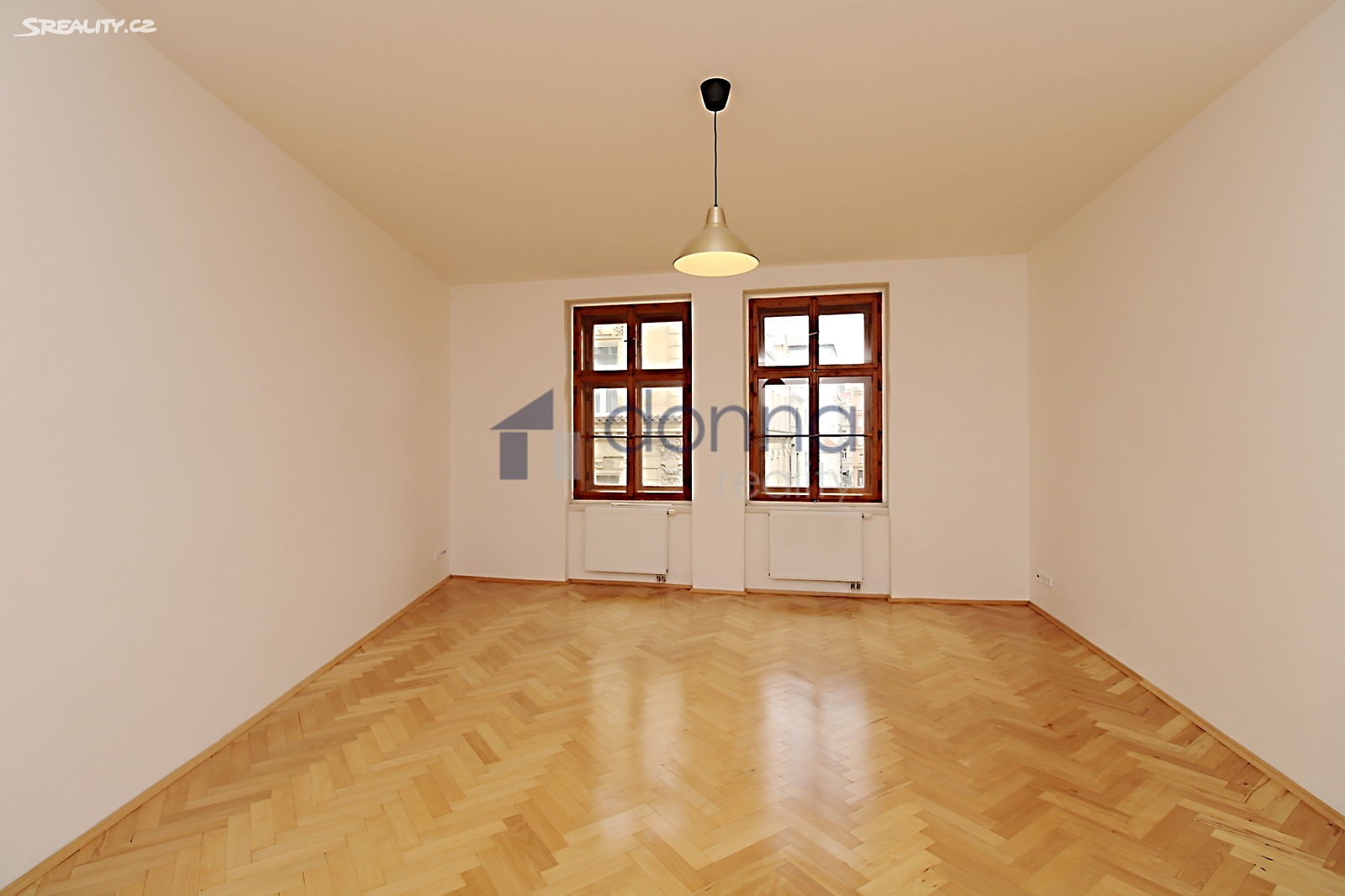 Pronájem bytu 1+kk 52 m², Navrátilova, Praha 1 - Nové Město