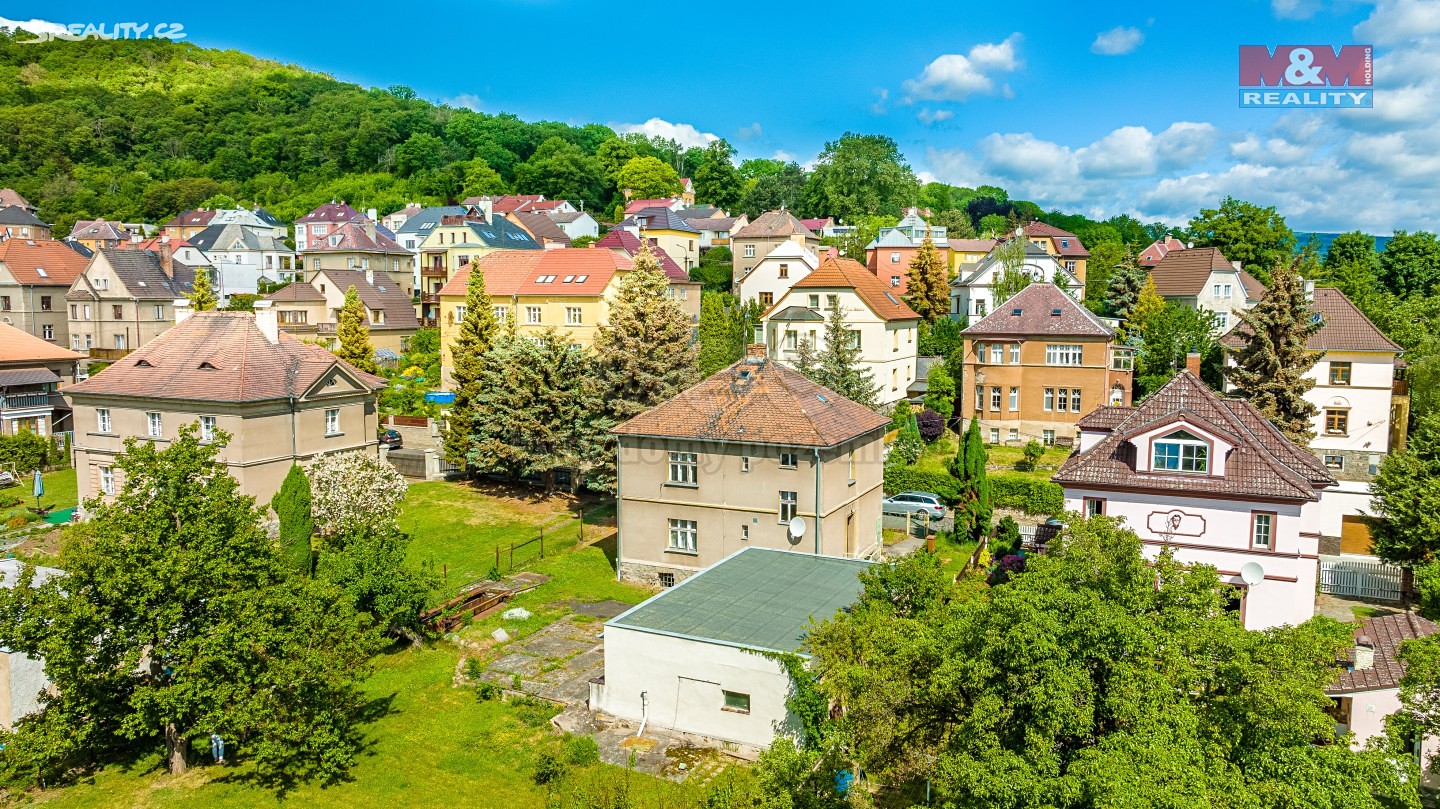 Prodej  rodinného domu 360 m², pozemek 842 m², Na Výrovce, Ústí nad Labem - Klíše