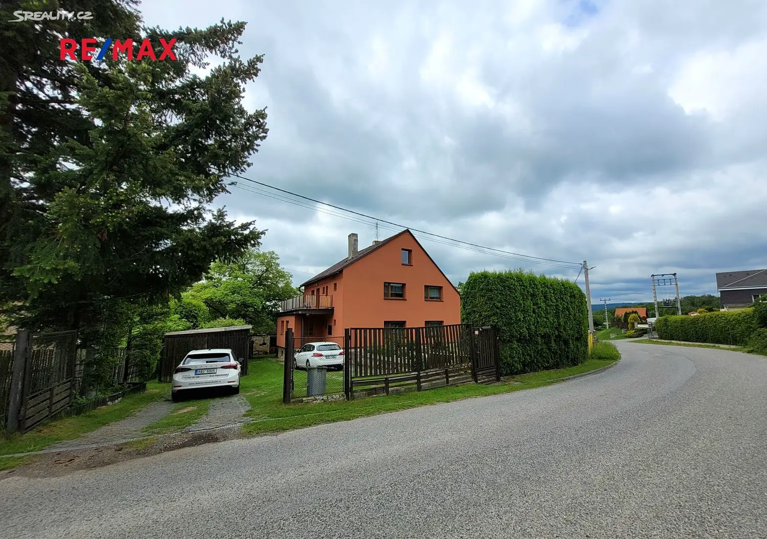 Prodej  rodinného domu 200 m², pozemek 2 005 m², Drahlín, okres Příbram
