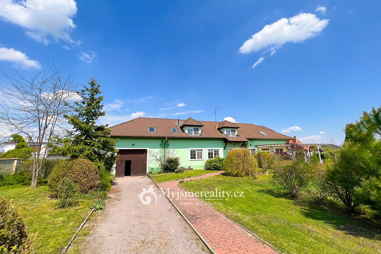 Prodej  rodinného domu 600 m², pozemek 3 058 m², Dyjákovičky, okres Znojmo