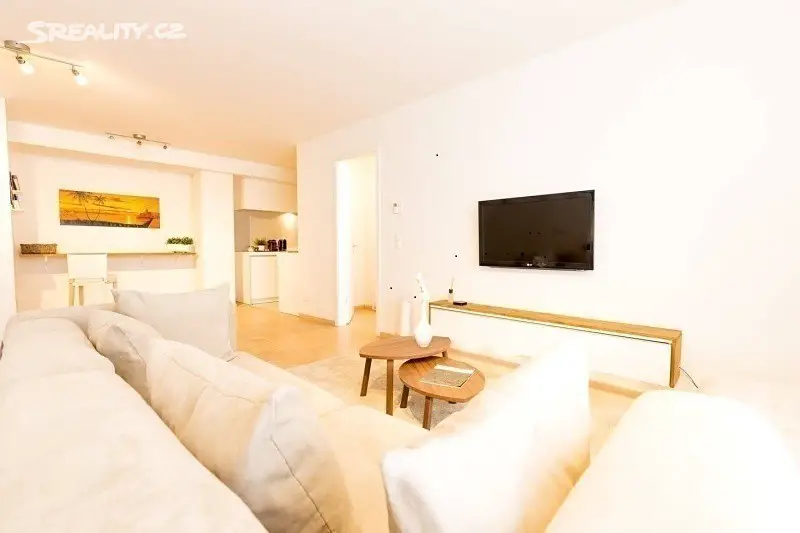 Pronájem bytu 2+kk 62 m², Studničná, Liberec - Liberec II-Nové Město