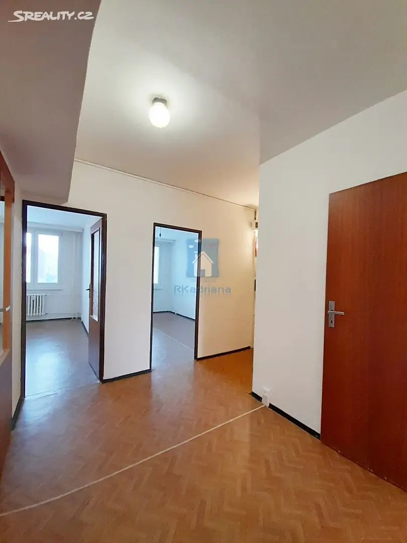 Pronájem bytu 3+1 79 m², Ke Kurtům, Praha 4 - Písnice