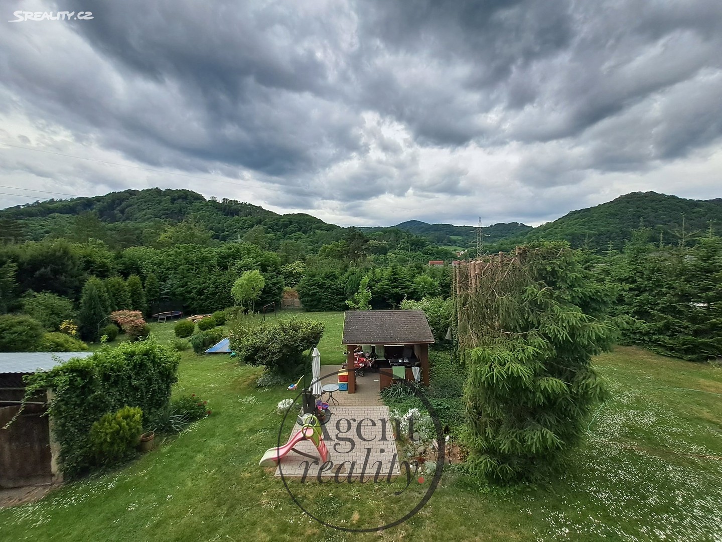 Prodej  rodinného domu 280 m², pozemek 3 746 m², Těchlovice, okres Děčín