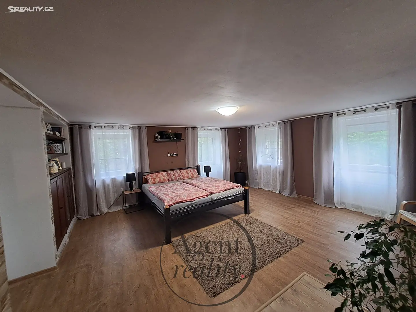 Prodej  rodinného domu 280 m², pozemek 3 746 m², Těchlovice, okres Děčín