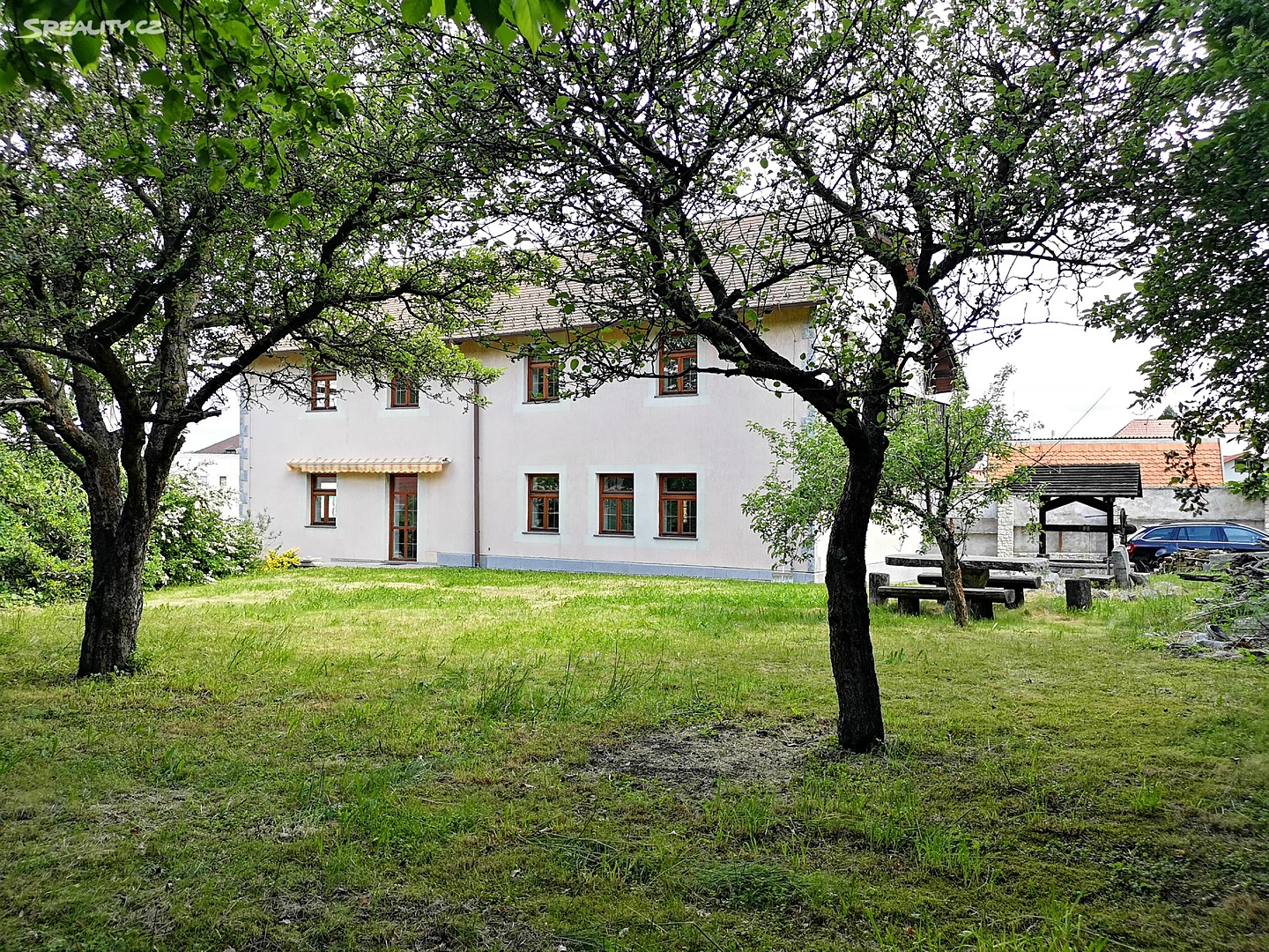 Prodej  vícegeneračního domu 400 m², pozemek 1 680 m², Strakonice, okres Strakonice