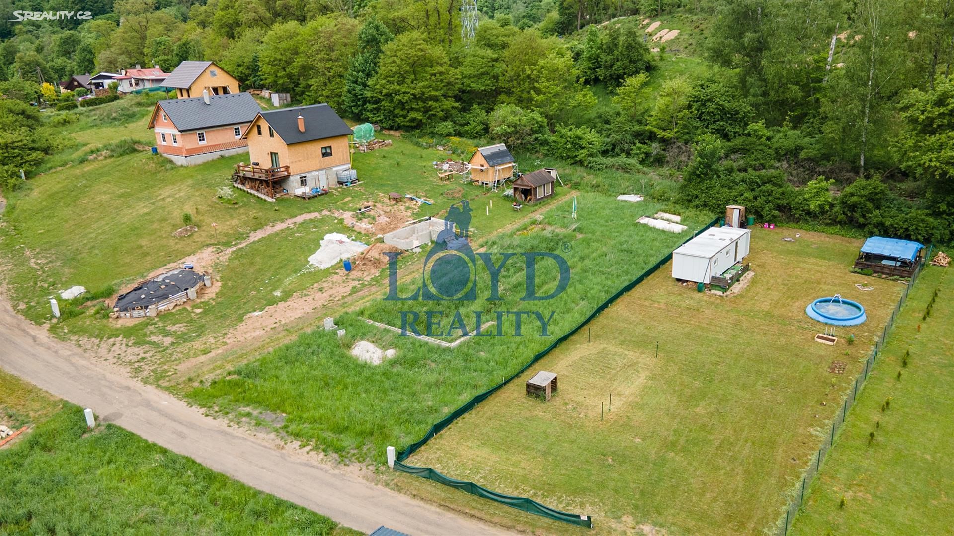 Prodej  stavebního pozemku 880 m², Vojkovice, okres Karlovy Vary