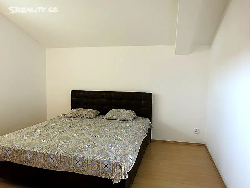 Pronájem bytu 2+kk 58 m², Nádvorní, Liberec - Liberec VI-Rochlice