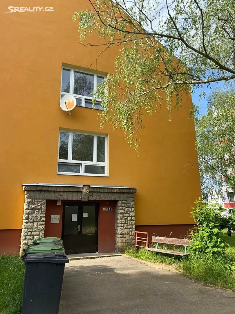 Prodej bytu 1+1 27 m², Rabasova, Slaný