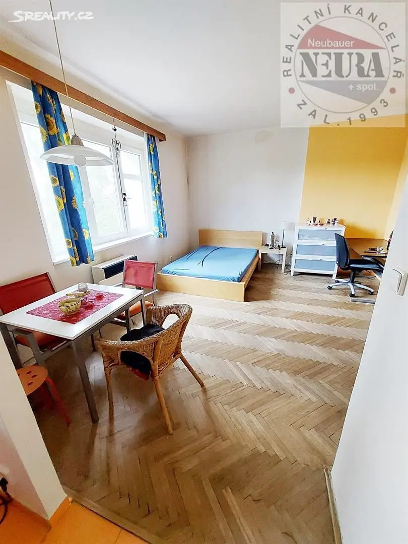 Prodej bytu 1+kk 30 m², Ve struhách, Praha 6 - Bubeneč