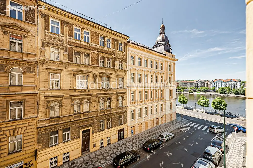 Prodej bytu 2+1 57 m², Trojanova, Praha 2 - Nové Město