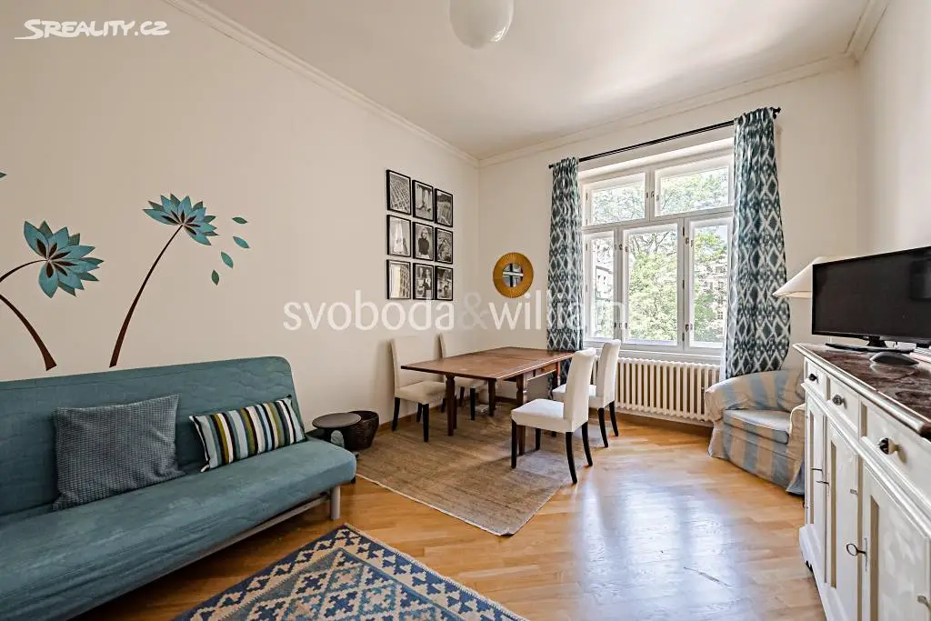 Prodej bytu 2+1 49 m², Trojanova, Praha 2 - Nové Město