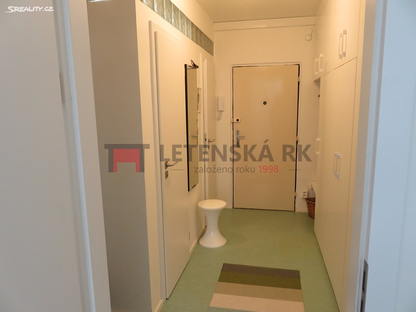 Prodej bytu 2+kk 41 m², Pujmanové, Praha 4 - Nusle