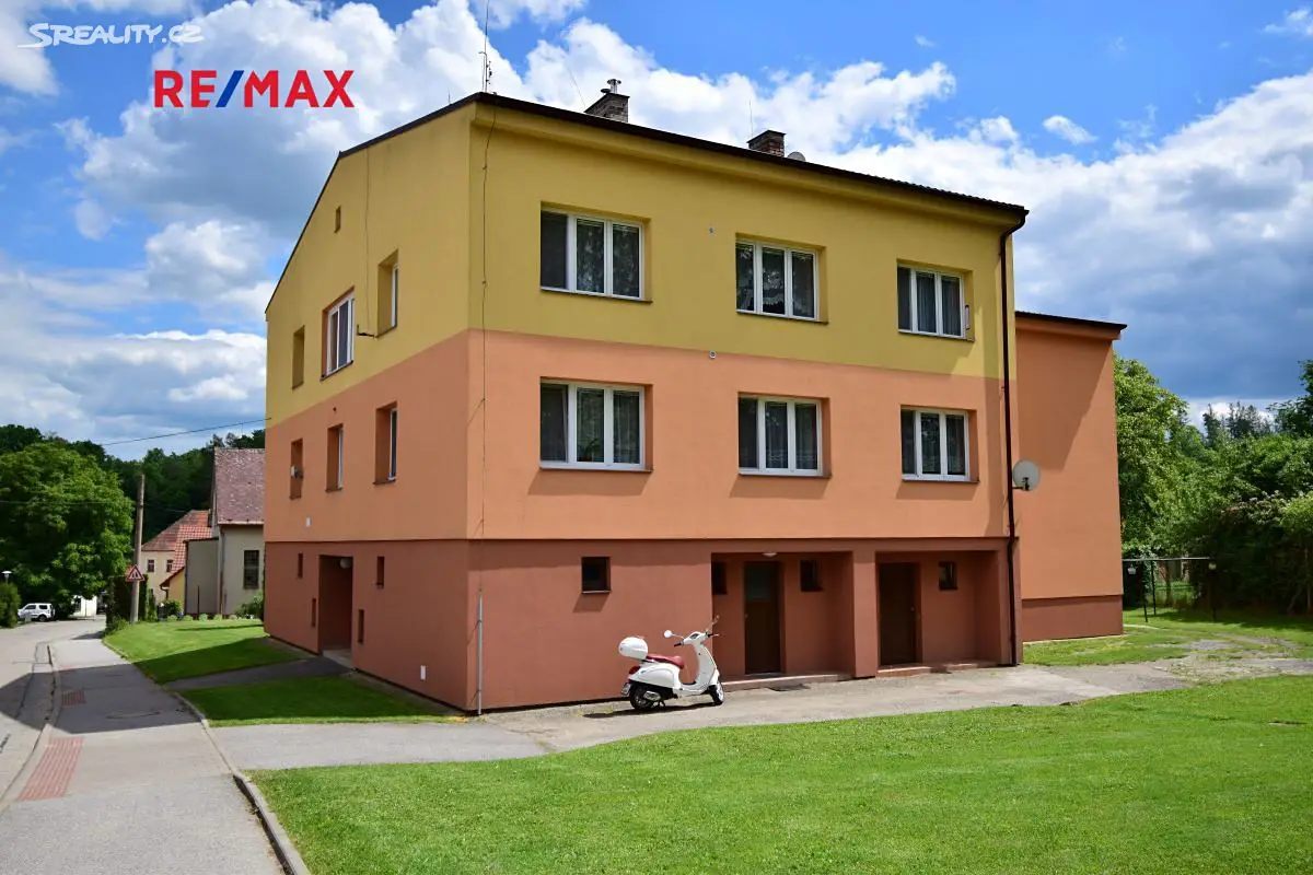 Prodej bytu 3+1 62 m², Šumavská, Boršov nad Vltavou