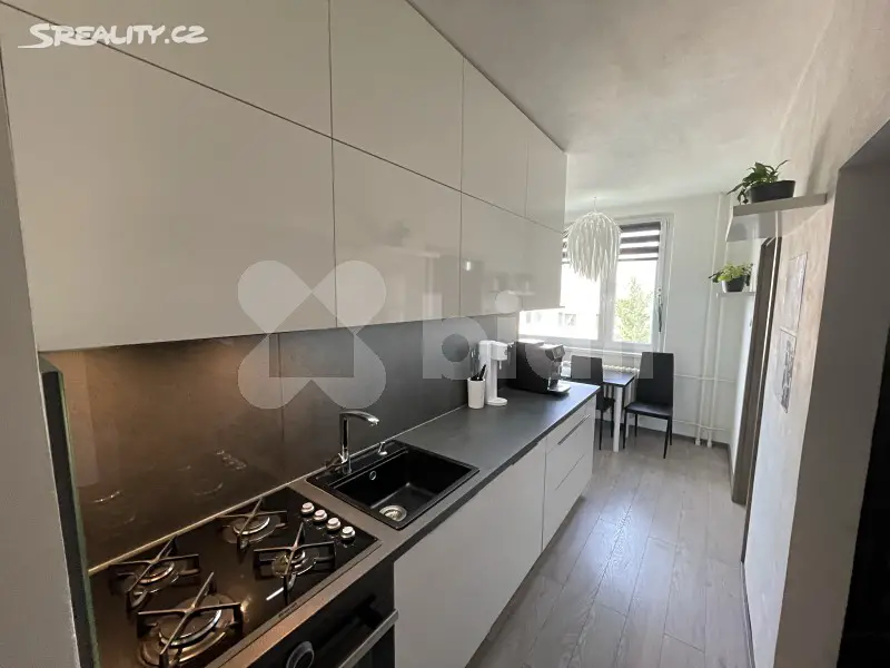 Prodej bytu 3+1 53 m², Severovýchod, Zábřeh