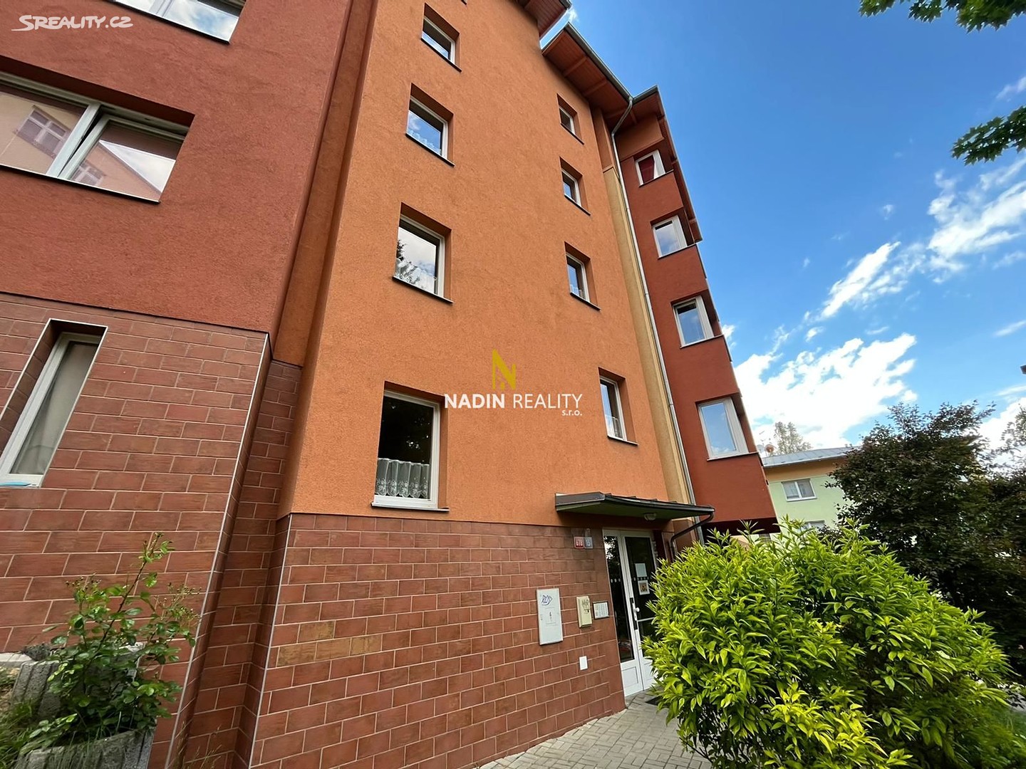 Prodej bytu 4+1 108 m², Zbrojnická, Karlovy Vary - Drahovice