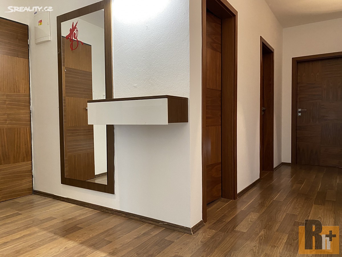 Prodej bytu 4+kk 105 m², U Soudu, Ostrava - Poruba