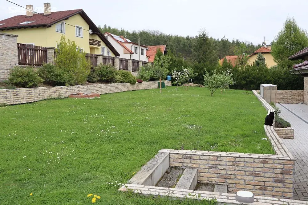 Prodej  rodinného domu 300 m², pozemek 800 m², Chlumčany - Hradčany, okres Plzeň-jih
